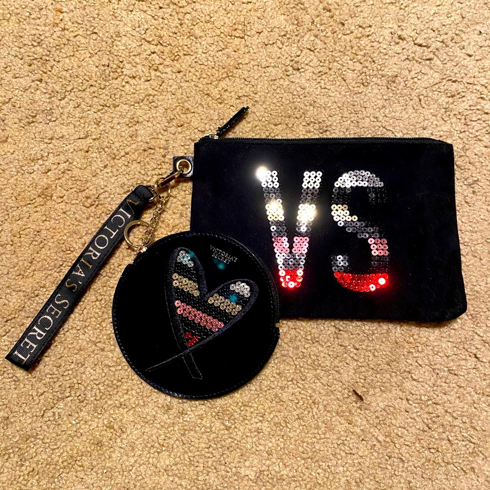 Pair of VS Small Makeup/accessories Bags